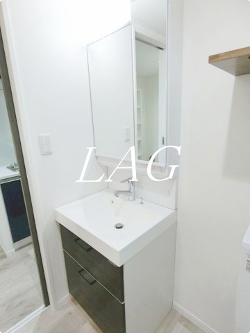 洗面設備　洗面台です。