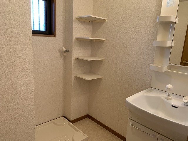 洗面設備　洗濯機置場