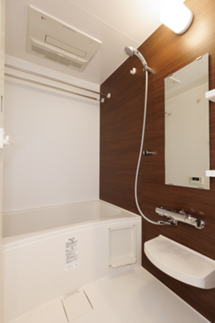 バス・シャワールーム　※写真は同タイプ住戸です。