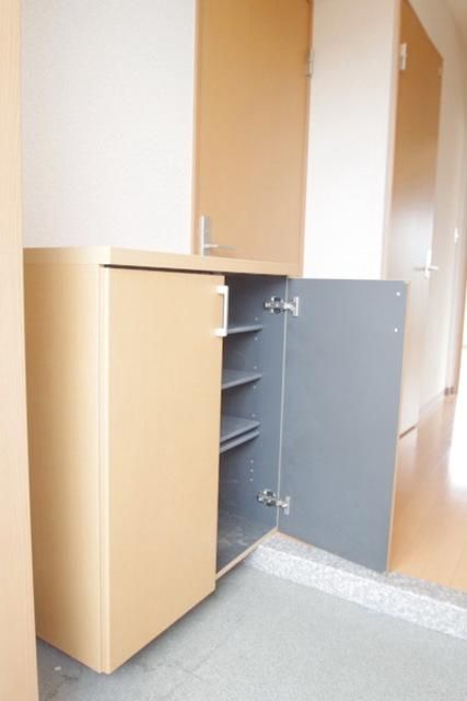 玄関　★お問い合わせはタウンハウジングまで★