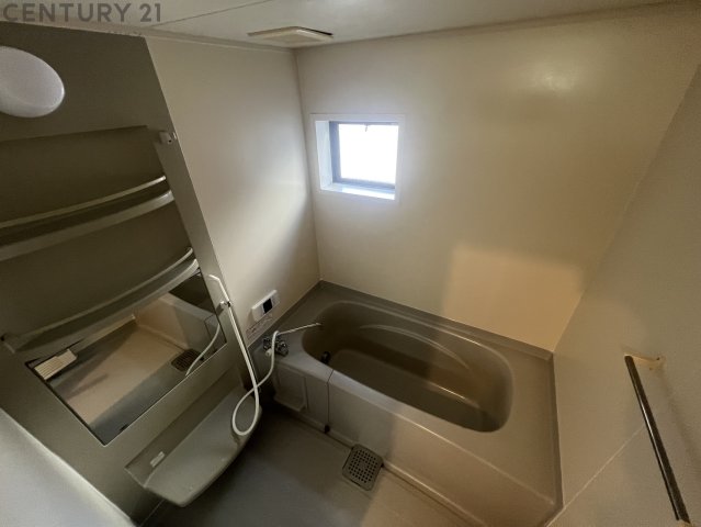 バス・シャワールーム　追い炊き機能付きのバスルーム♪