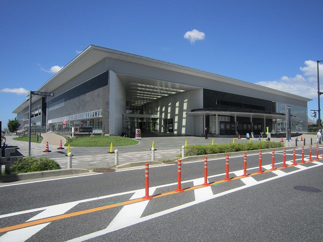 その他　岡崎市図書館交流プラザ　りぶら（その他）まで500m