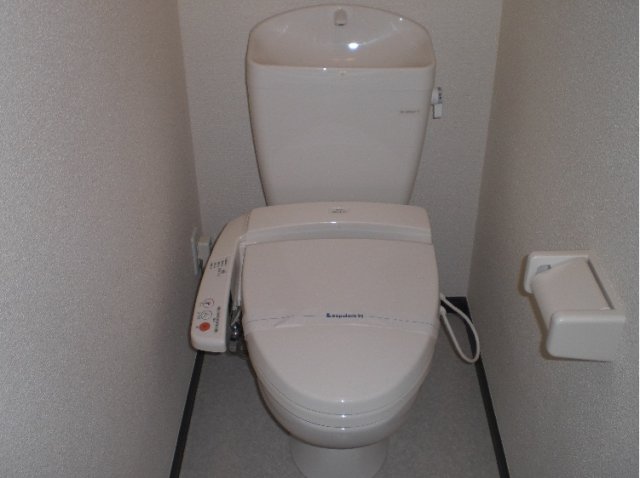 トイレ　ウォシュレットトイレ