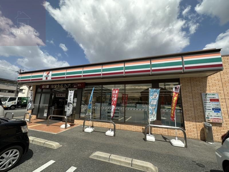 コンビニ　セブン-イレブン 八尾福万寺町店（コンビニ）まで318m