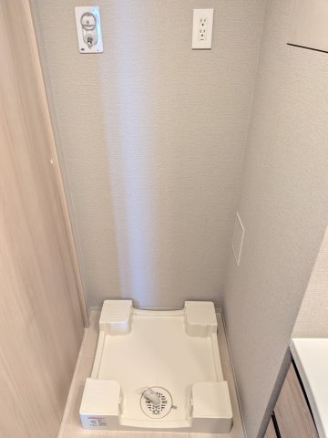 その他　室内洗濯機置場です