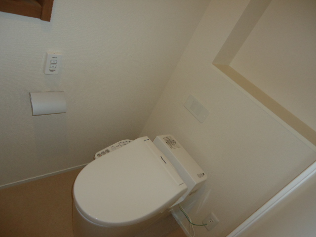 トイレ　コンパクトで使いやすいトイレです