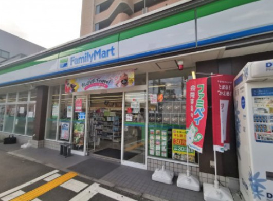コンビニ　ファミリーマート 藤井寺駅前店（コンビニ）まで120m