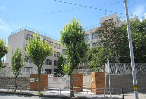 中学校　大正北中学校（中学校）まで430m