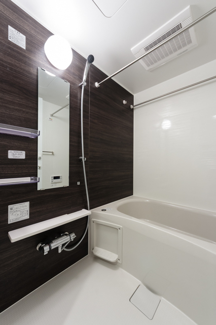 バス・シャワールーム　※写真は同タイプ住戸です。
