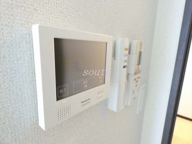 セキュリティ　安心のモニター付きインターホン♪