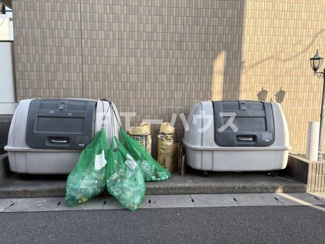 その他設備　ゴミステーション