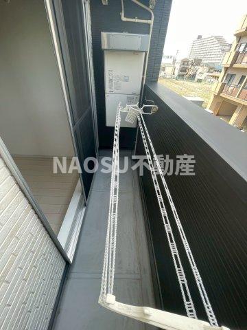 バルコニー　お洗濯にも便利なバルコニー付き