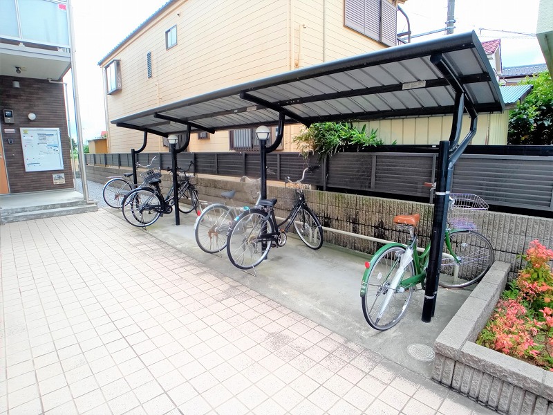 その他共有部分　駐輪場完備