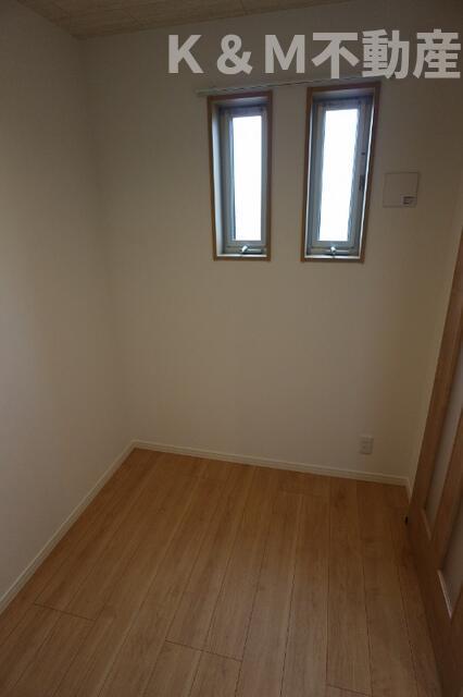 その他部屋・スペース　落ち着いて過ごせるお部屋なので、寝室にいかがでしょうか