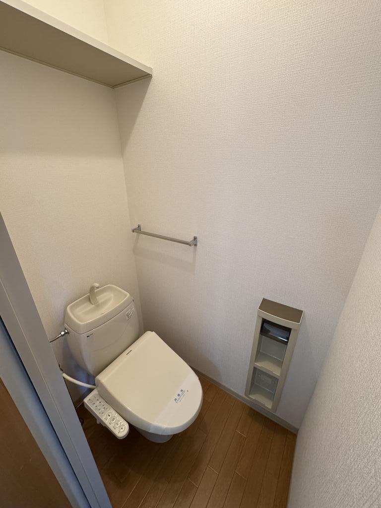 トイレ　ウォシュレット完備