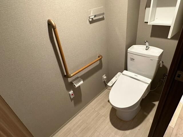 トイレ　ゆったりとした空間のトイレです