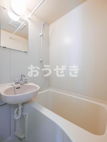 バス・シャワールーム　?