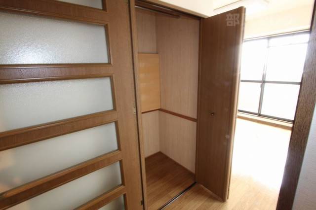 収納　※６０１号室内装写真参照
