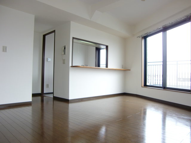 居室・リビング　参考写真（同建物別部屋のものです）
