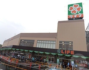 スーパー　ライフ東淡路店（スーパー）まで164m
