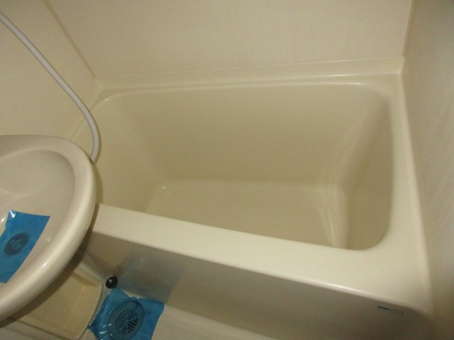 バス・シャワールーム　※同タイプ別部屋の参考写真になります