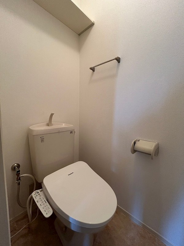 トイレ　別部屋参考写真