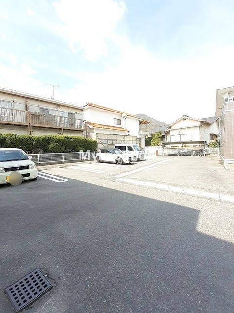 駐車場　☆敷地内に駐車場があります☆
