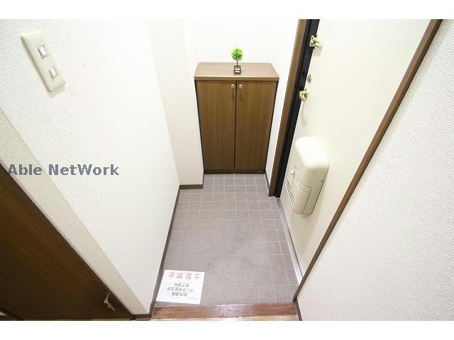 玄関　※参考写真