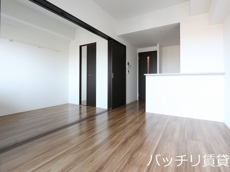 居室・リビング　写真は別号室イメージの為、現状を優先致します