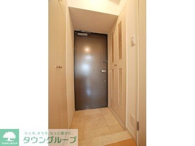 玄関　お部屋探しは株式会社　タウンハウジング　までお気軽にお問合…