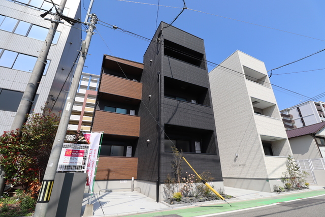 建物外観　住いの快適をサポート☆２４時間コールセンターあり