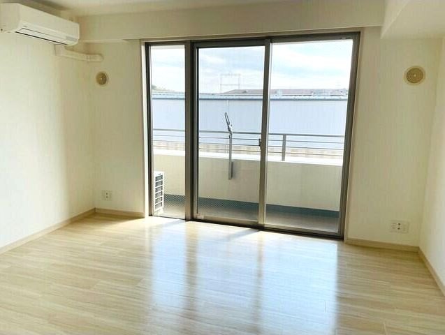 居室・リビング　温水洗浄便座完備