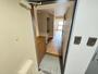 玄関　※他の部屋の写真です。