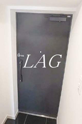 玄関　玄関です。