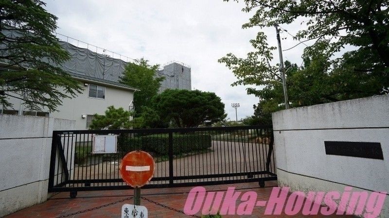 小学校　川崎市立久本小学校（小学校）まで225m