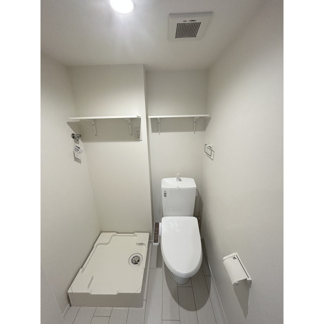トイレ　温水洗浄便座つき！