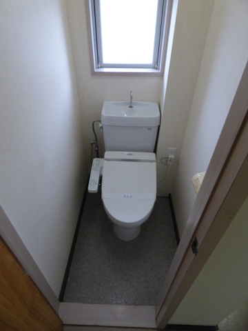 トイレ　※写真は他号室です