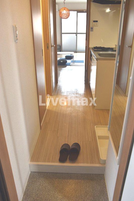 玄関　※別部屋のお写真の為家具家電は付きません