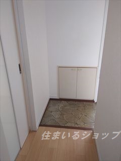 玄関　シューズボックス