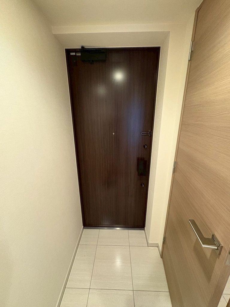 玄関　物件画像