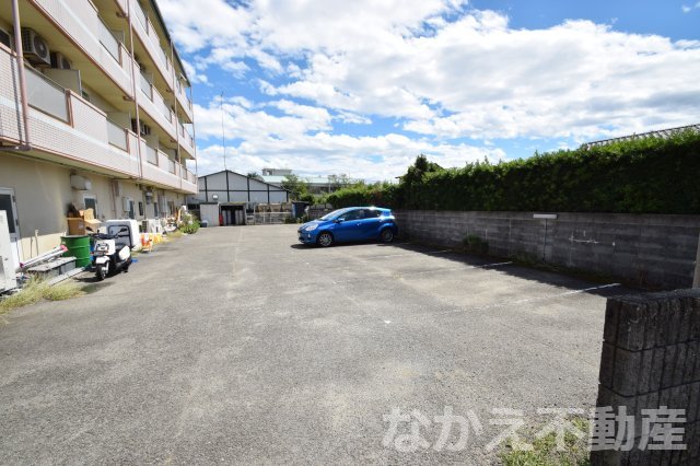 駐車場　駐車場があります