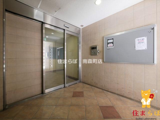 エントランス　共用部の印象も大切に