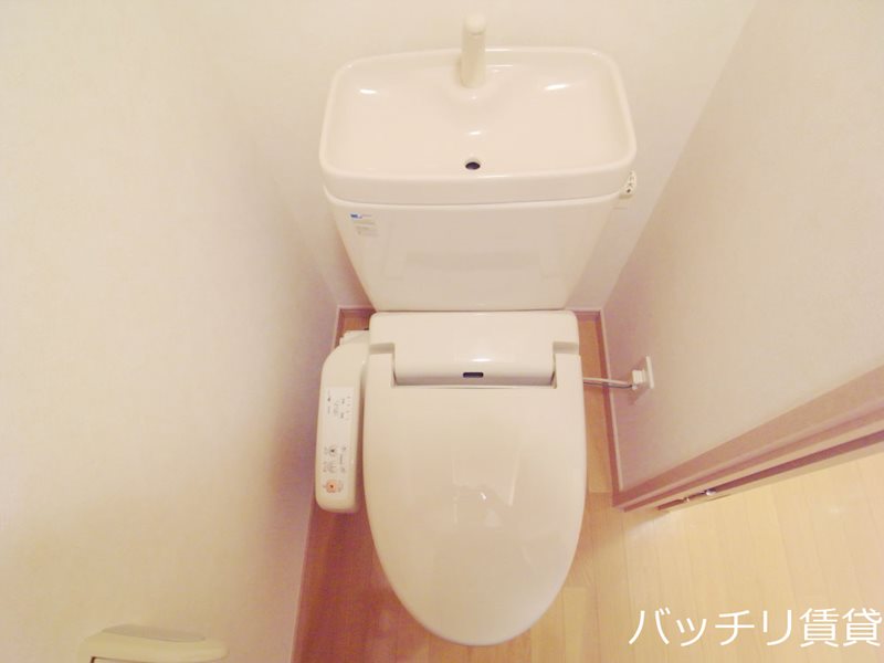 トイレ　〇同型タイプの為、現状を優先いたします