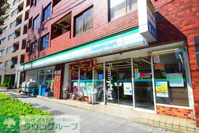 コンビニ　ファミリーマート（コンビニ）まで240m