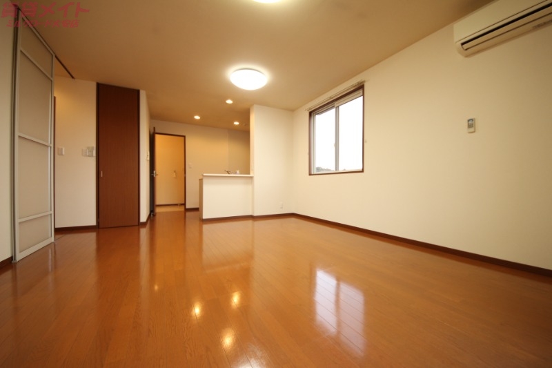 居室・リビング　同タイプ部屋写真です。