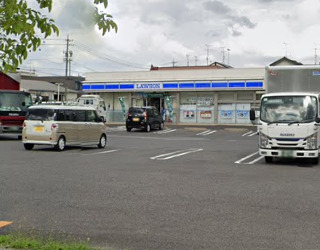 コンビニ　ローソン 西区城西町店（コンビニ）まで325m
