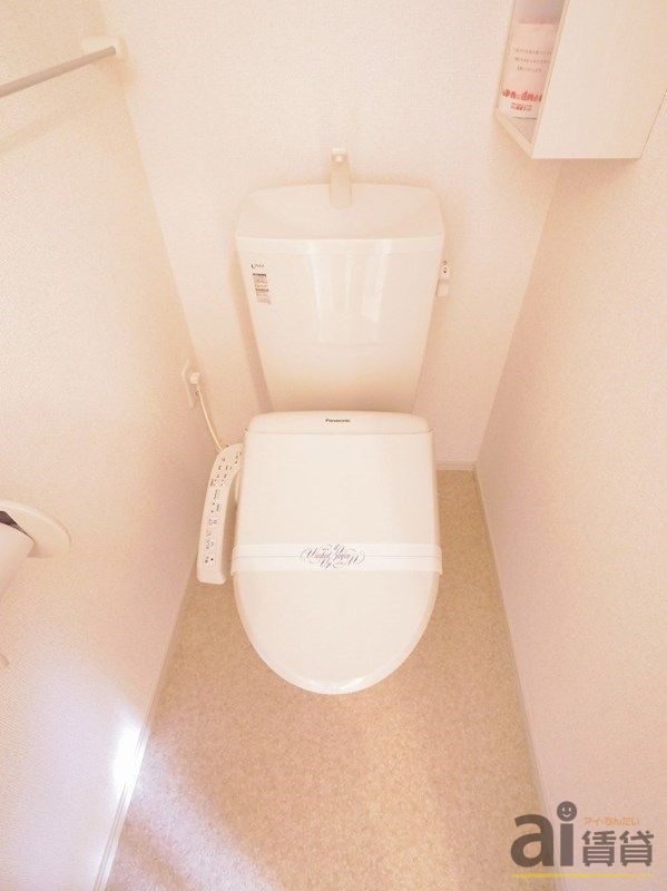 トイレ　※同仕様写真です