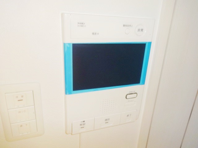 セキュリティ　顔が見える安心のオートロック付きです。