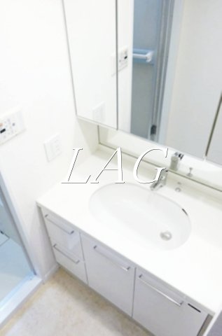 洗面設備　洗面台です。
