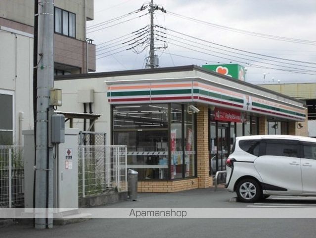 コンビニ　セブンイレブン（コンビニ）まで950m